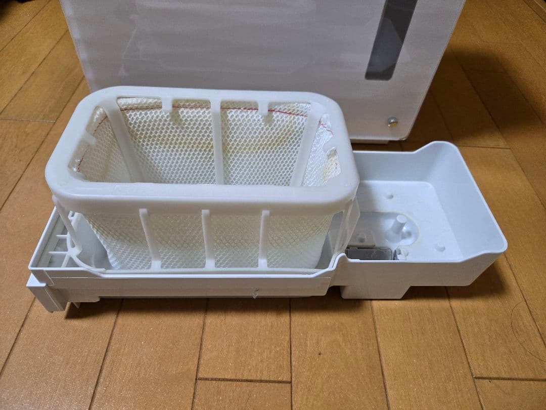 【Panasonicパナソニック】ナノイー搭載気化式加湿器 FE-KXU07