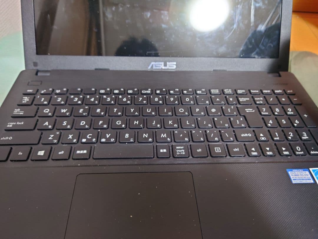 ASUS X551M ノートPC Intel Celeron　N2815搭載