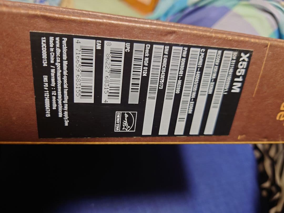 ASUS X551M ノートPC Intel Celeron　N2815搭載