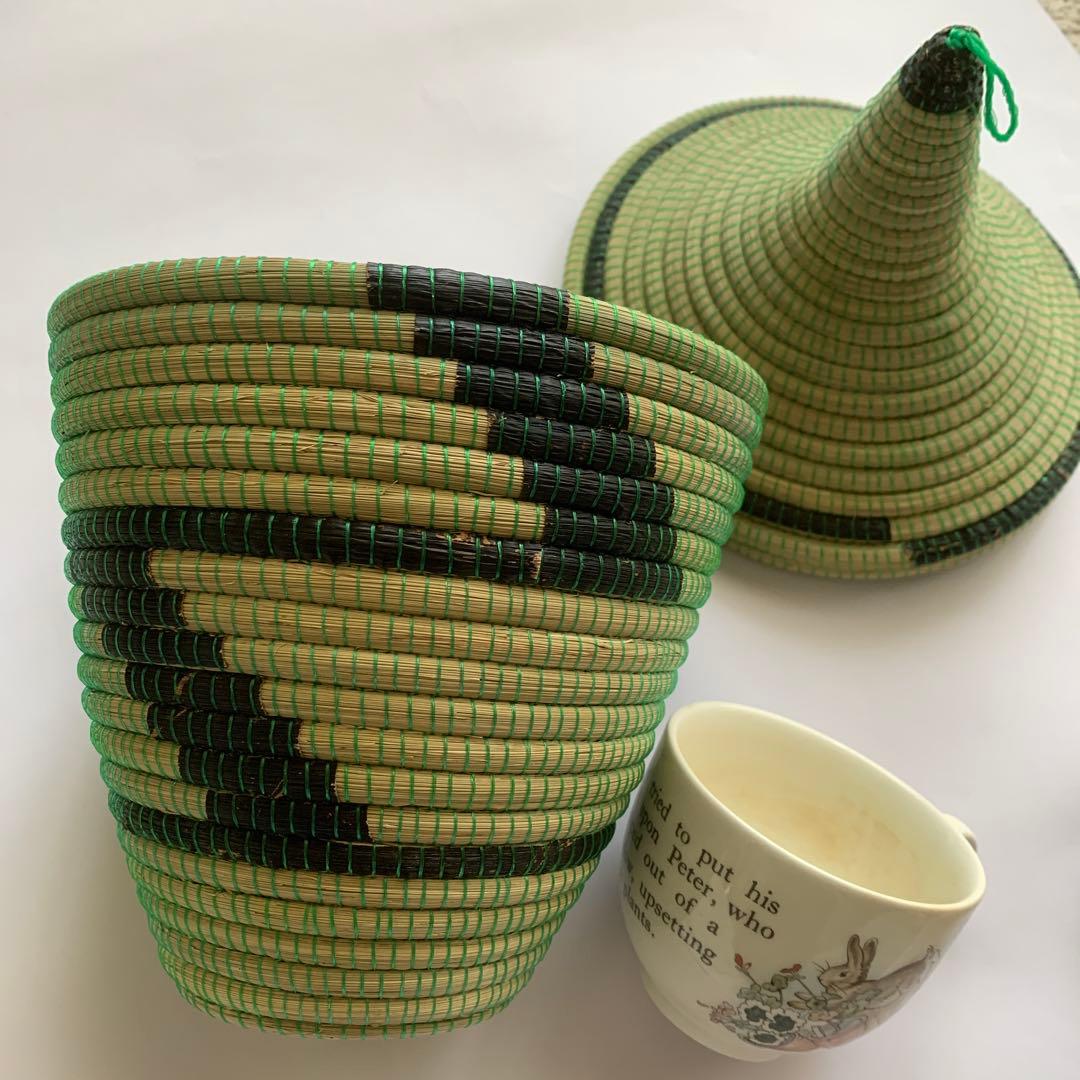 再値下げ‼️新品　ルワンダの蓋付きバスケット