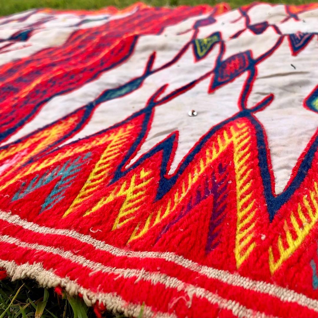 ★モン族★コットン刺繍ラグ★スパンコール★