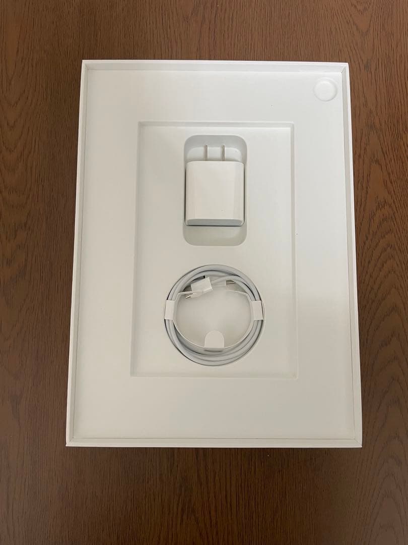 iPad Air 第5世代　64GB パープル