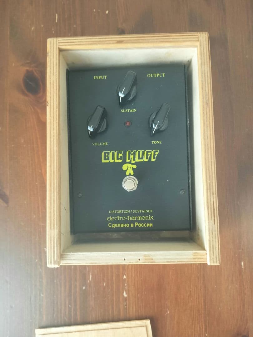 BIG MUFF ロシア製　専用箱付き