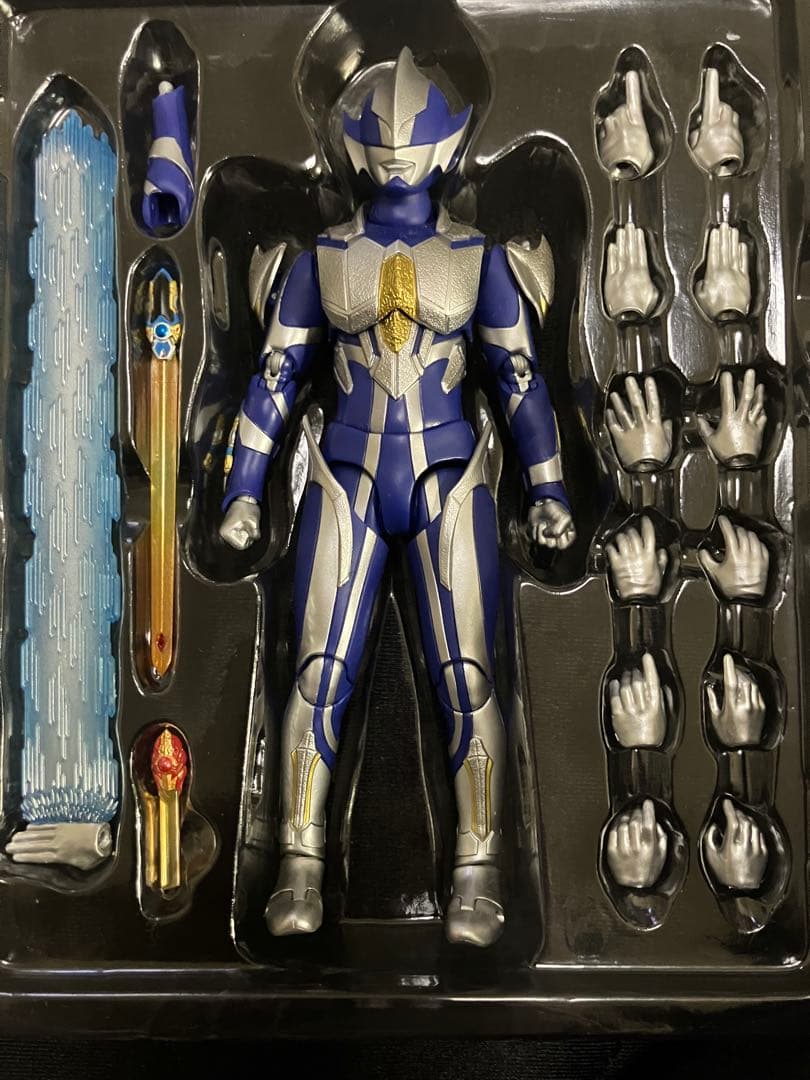 shフィギュアーツ ウルトラマンメビウス&ハンターナイトツルギ