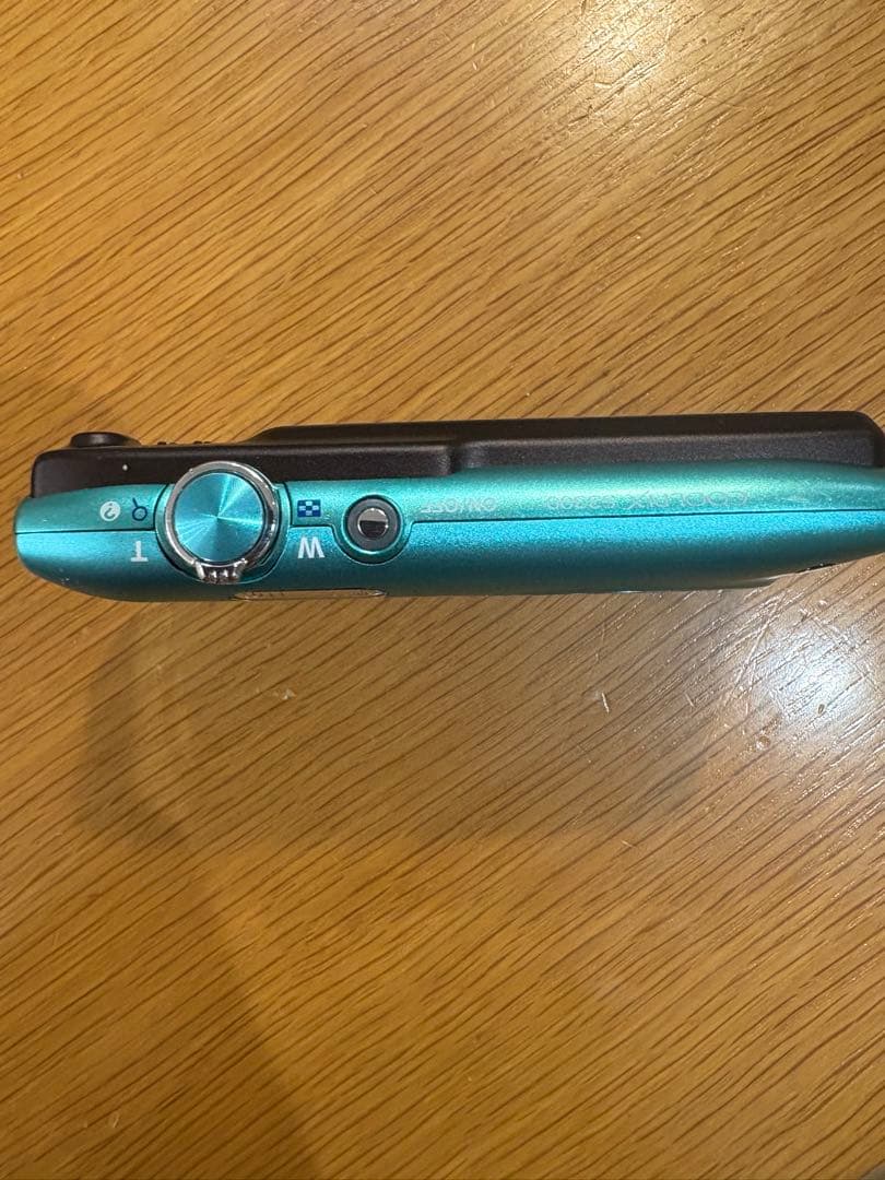 デジタルカメラ　Nikon