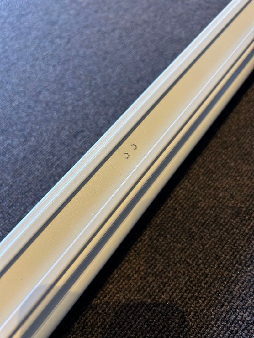 ニトリ　つっぱり遮光ロールスクリーン　グレー