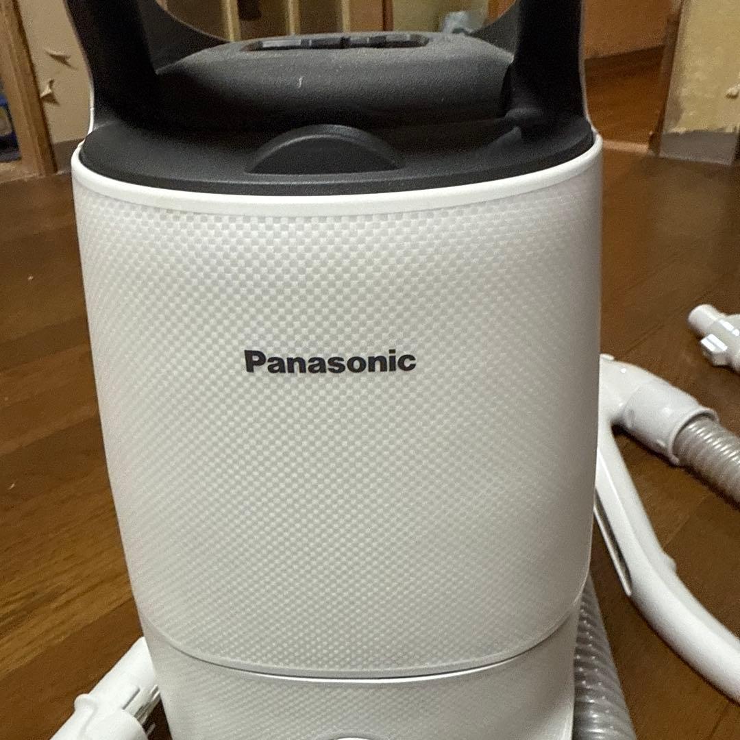 Panasonic キャニスター掃除機 本体2024年製
