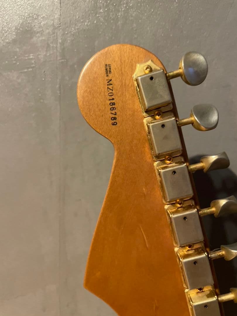 Fender Deluxe Player's ストラト