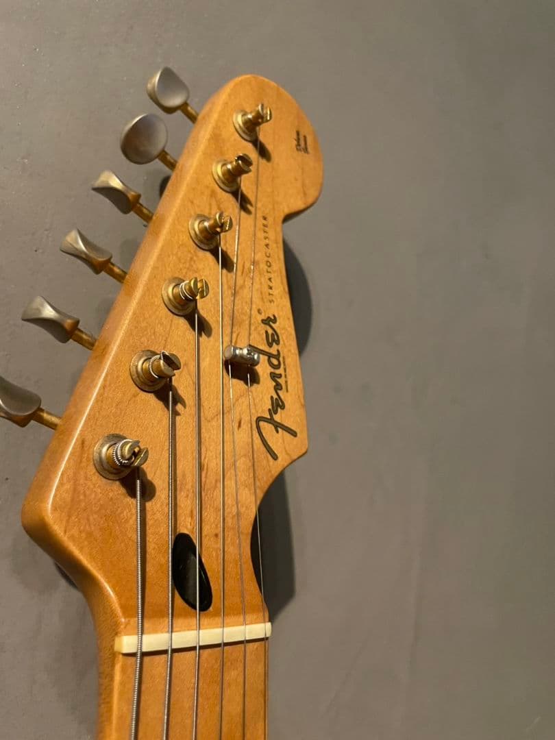 Fender Deluxe Player's ストラト