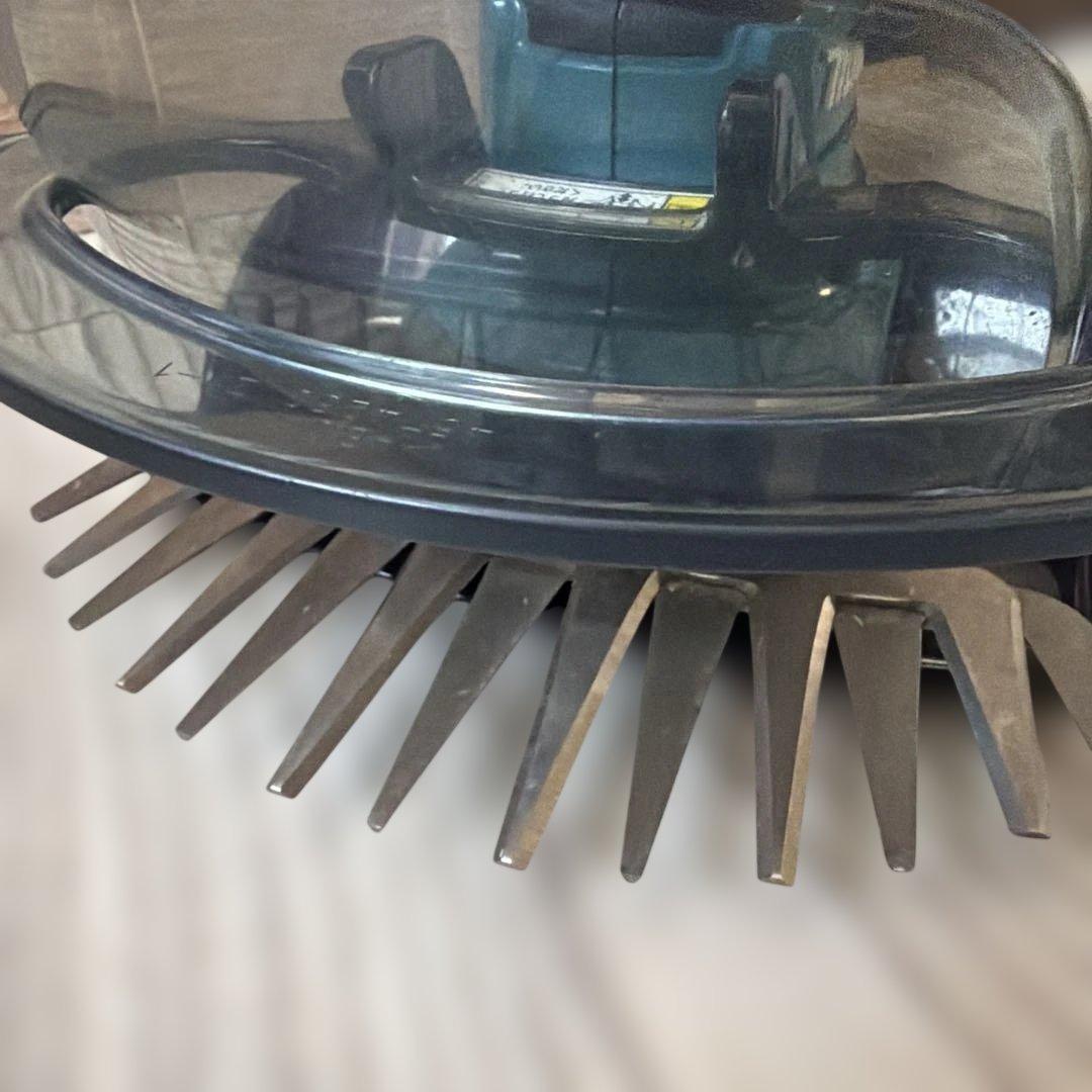 Makita MUM604DZ 充電式芝生バリカン　本体のみ