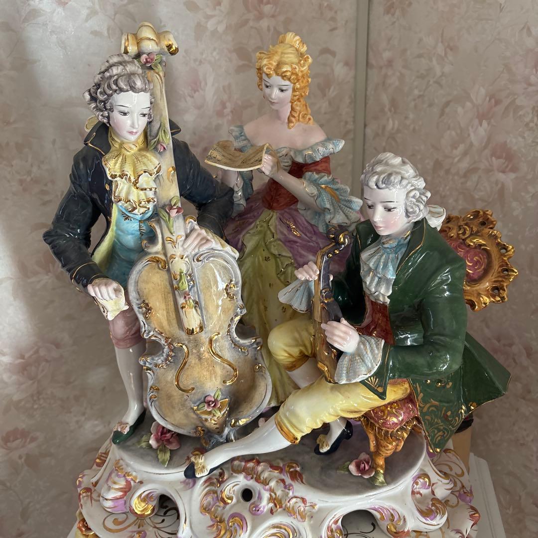 マ*セ様 音楽家の陶器フィギュア置物