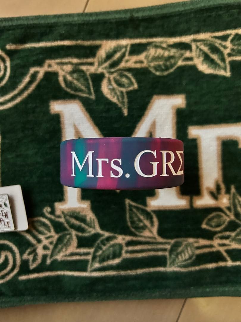 Mrs. GREEN APPLE ミセス　ラバーバンド　ピンバッジ タオル