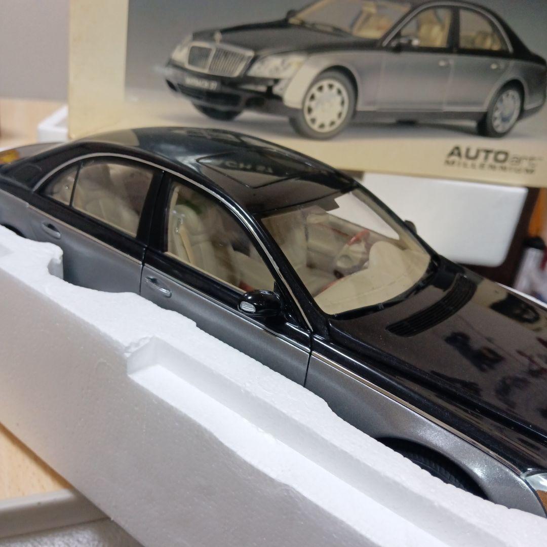 AUTOart MILLENNIUM 1/18スケールMAYBACH 57