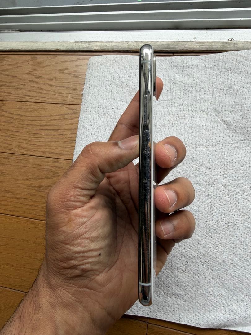 連*様 Apple iPhone X 本体のみ (液晶の不具合あり)