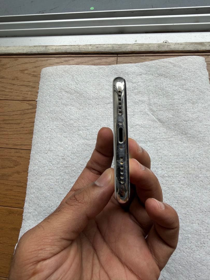 連*様 Apple iPhone X 本体のみ (液晶の不具合あり)