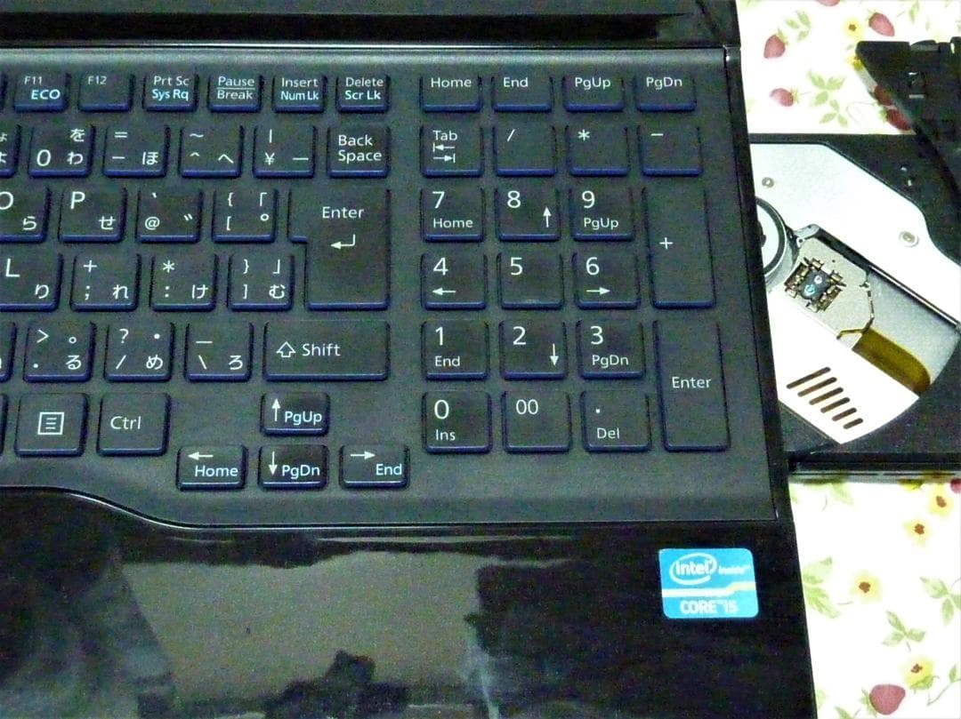 富士通 LIFEBOOK AH56/K Core i5 タッチパネル オフィス