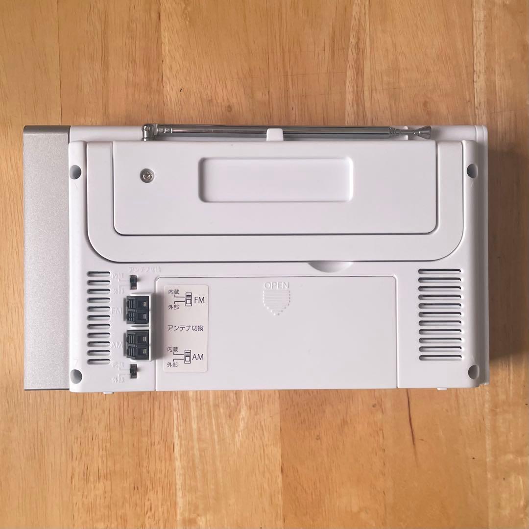 TOSHIBA 東芝SD 録音ラジオ　TY-RHR1 ホワイト　ラジオ