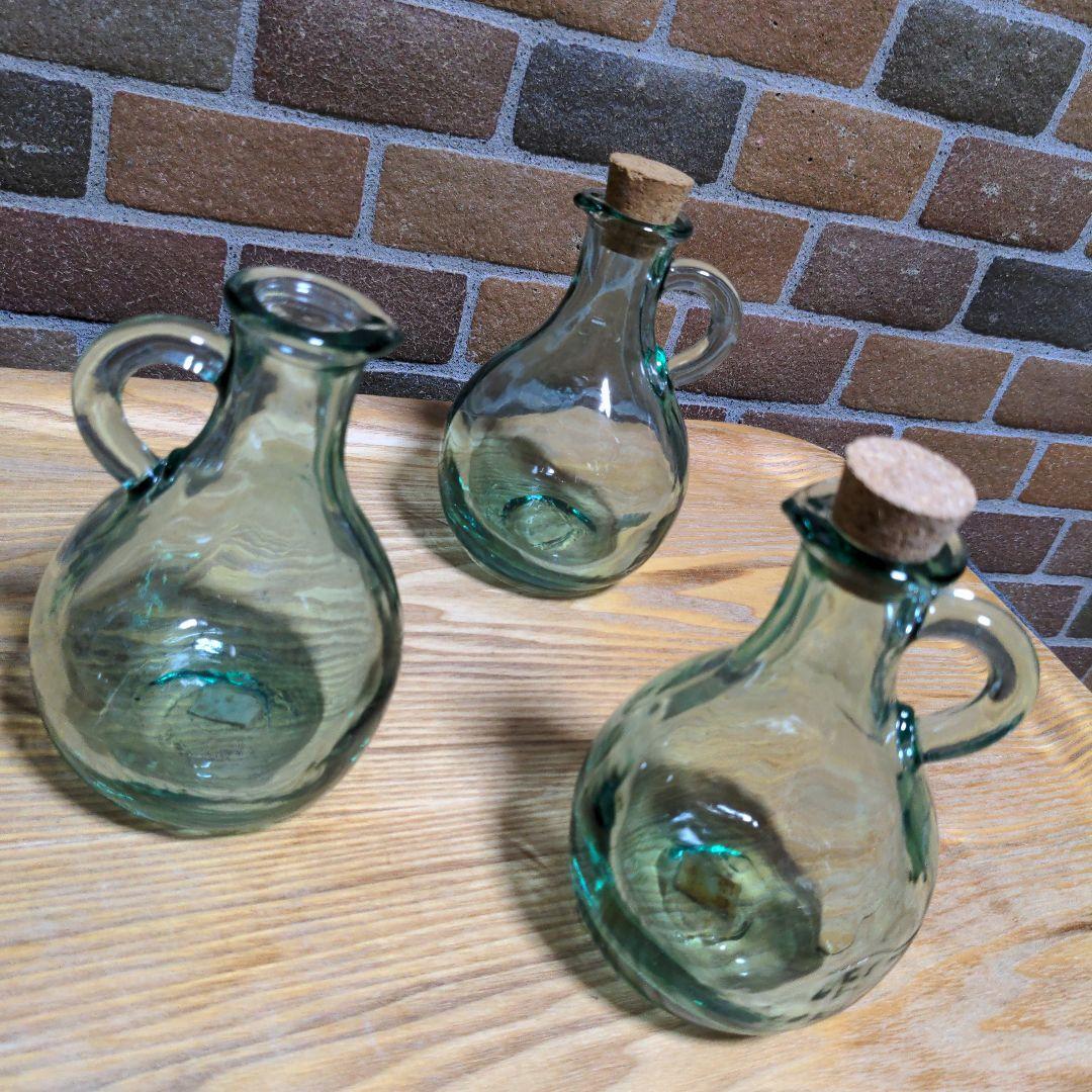 RECYCLED GLASS MADE IN SPAIN グリーン系ボトル3個