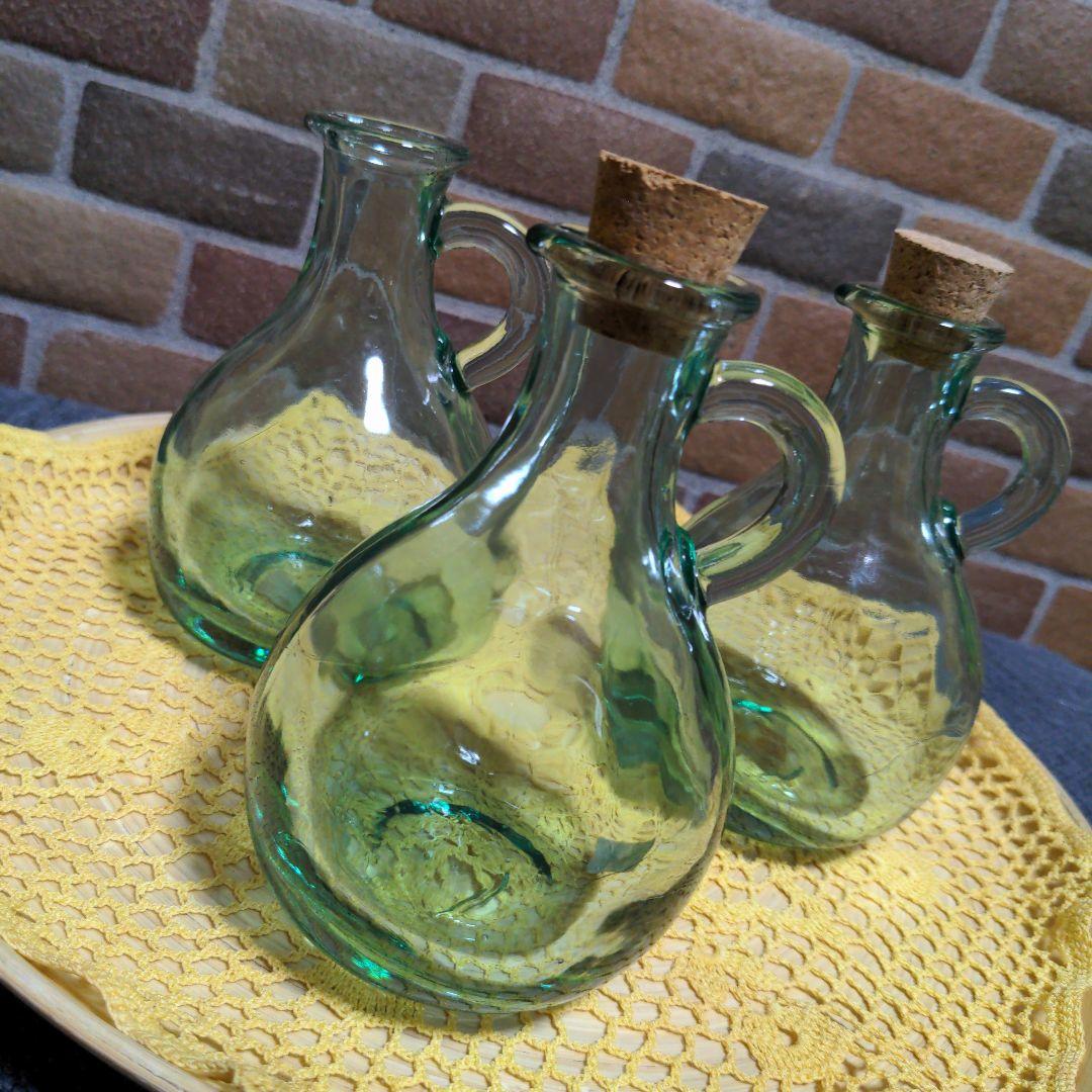 RECYCLED GLASS MADE IN SPAIN グリーン系ボトル3個