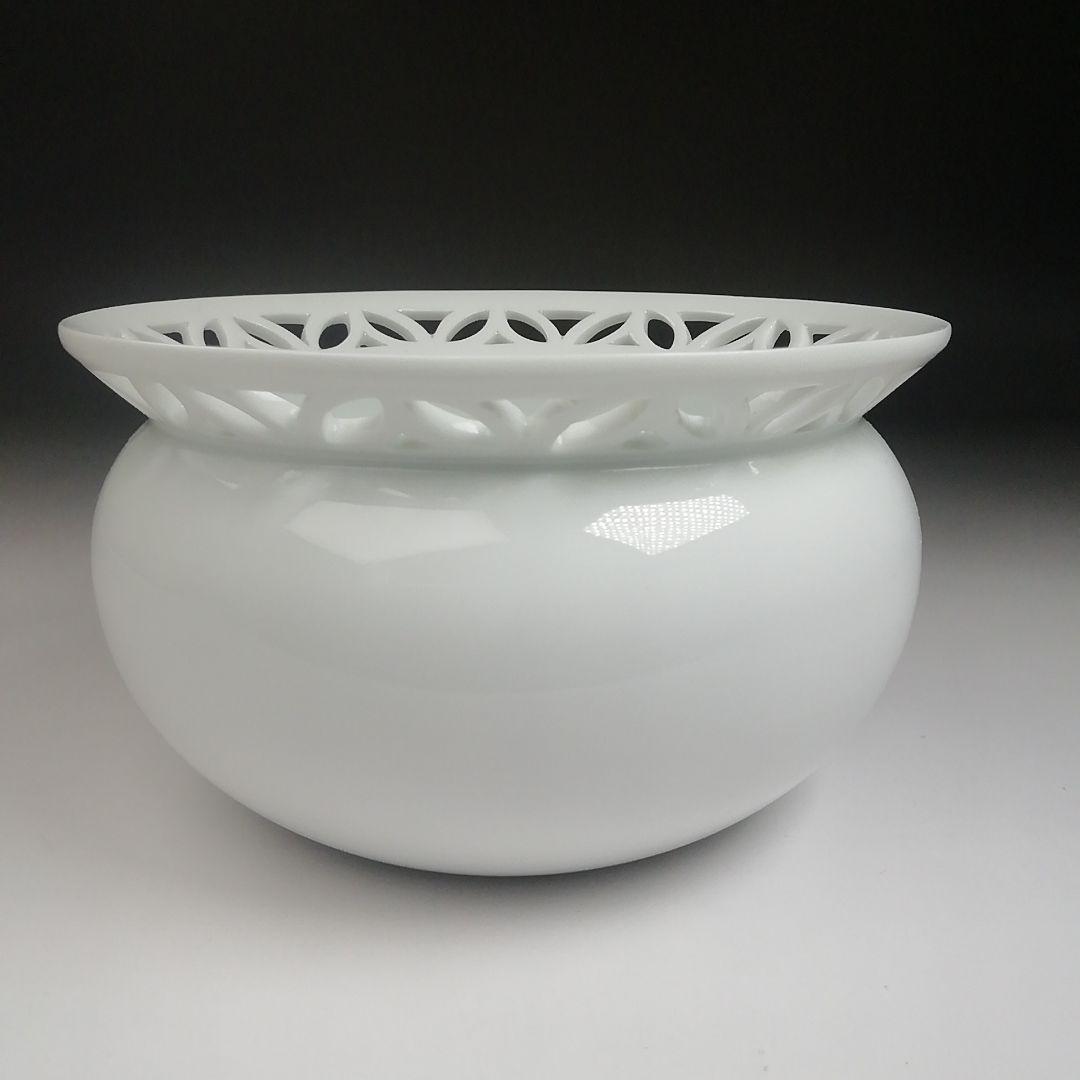 Ｓ９８２　建水　『平戸焼』『白磁　七宝透し』『横石嘉助』　共箱　茶道具