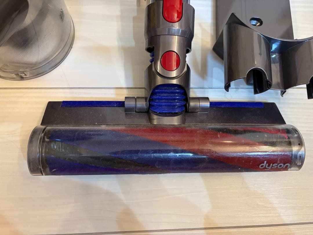 Dyson V8 Slim Fluffy 掃除機 本体