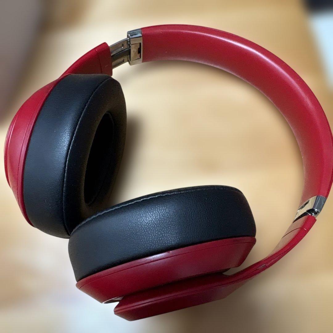 Beats Studio3 Wireless ヘッドフォン レッド