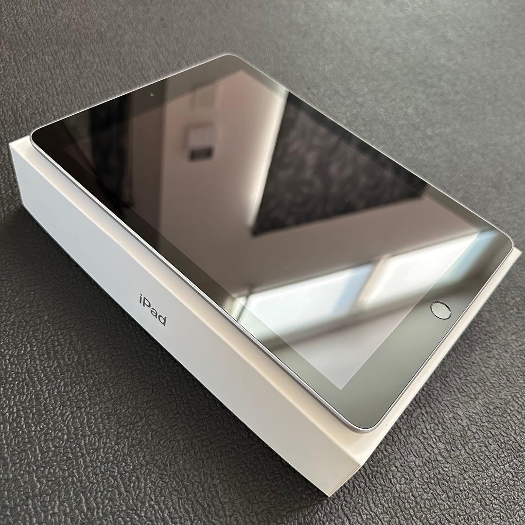 iPad 第6世代 128GB Wi-Fiモデル バッテリー100% ケース付き