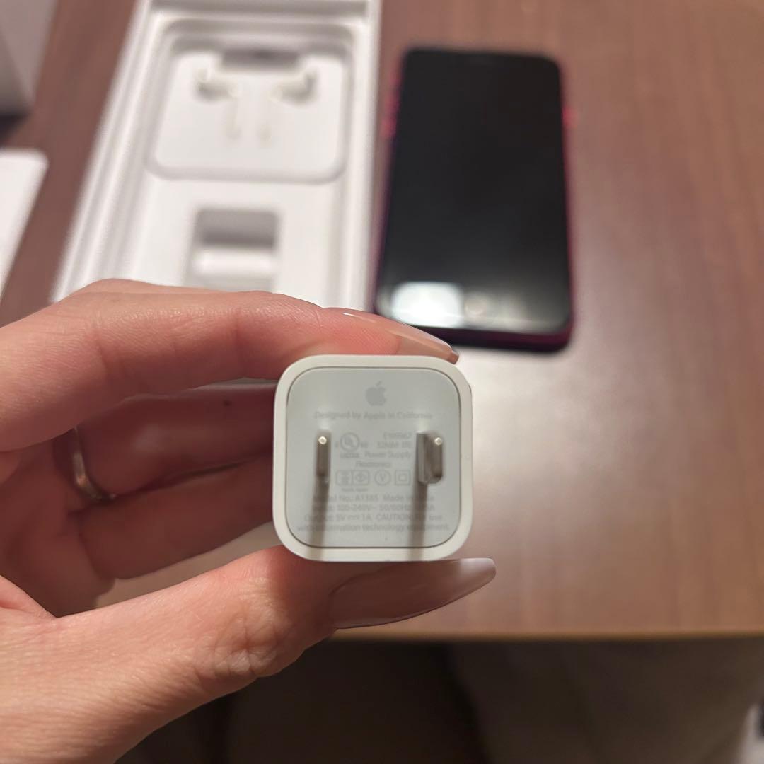 iPhone SE 第2世代 本体　中古　箱付　純正イヤホン（新品未使用）付