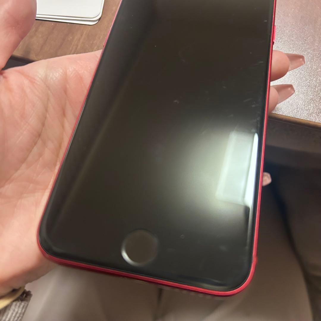 iPhone SE 第2世代 本体　中古　箱付　純正イヤホン（新品未使用）付