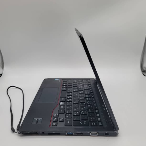 バッテリー◎ フルHD 富士通 i7-7 SSD256GB オフィス タッチ