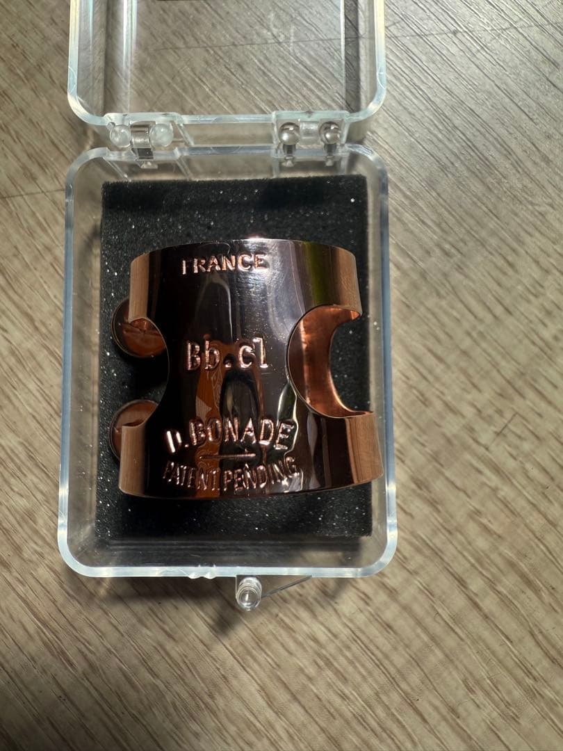 B. Bonade Bb Cl クラリネットリガチャー ケース付き