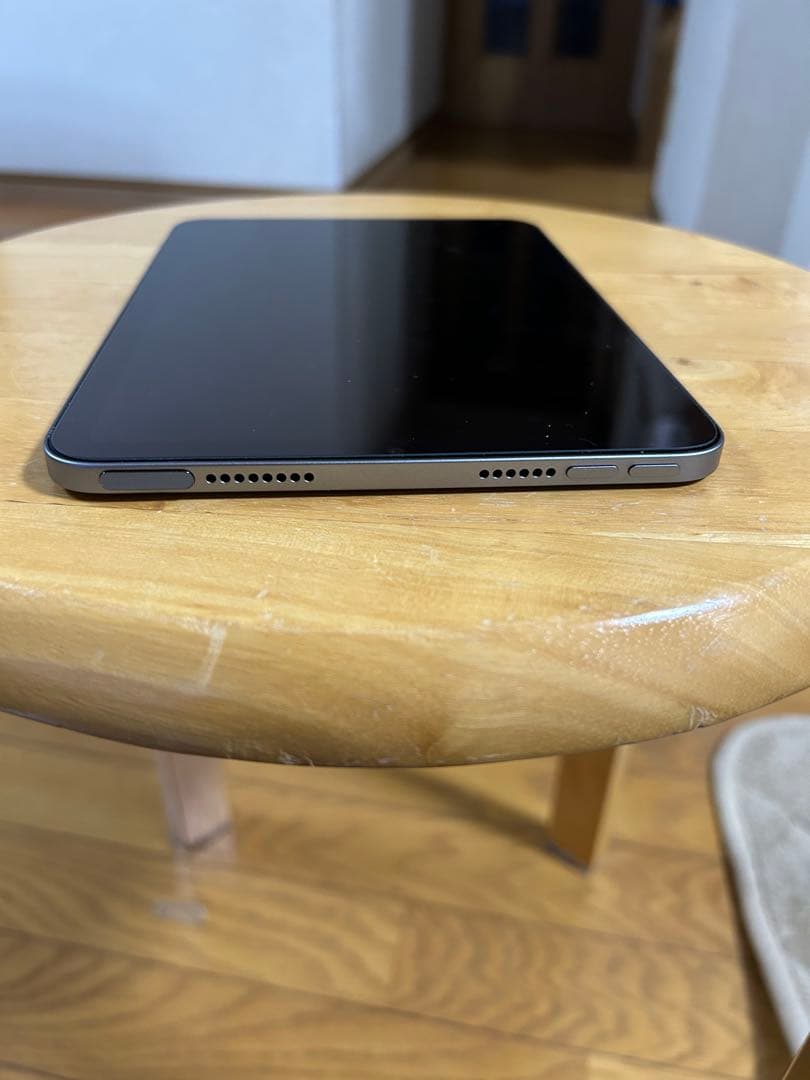 【極美品】iPad mini 第7世代 (A17 Pro) PITAKAケース