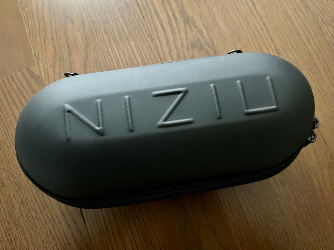 NIZIU ペンライト ハードケース付き