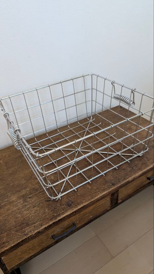 [美品] ステンレス製　給食カゴ　ワイヤーバスケット　4つセット