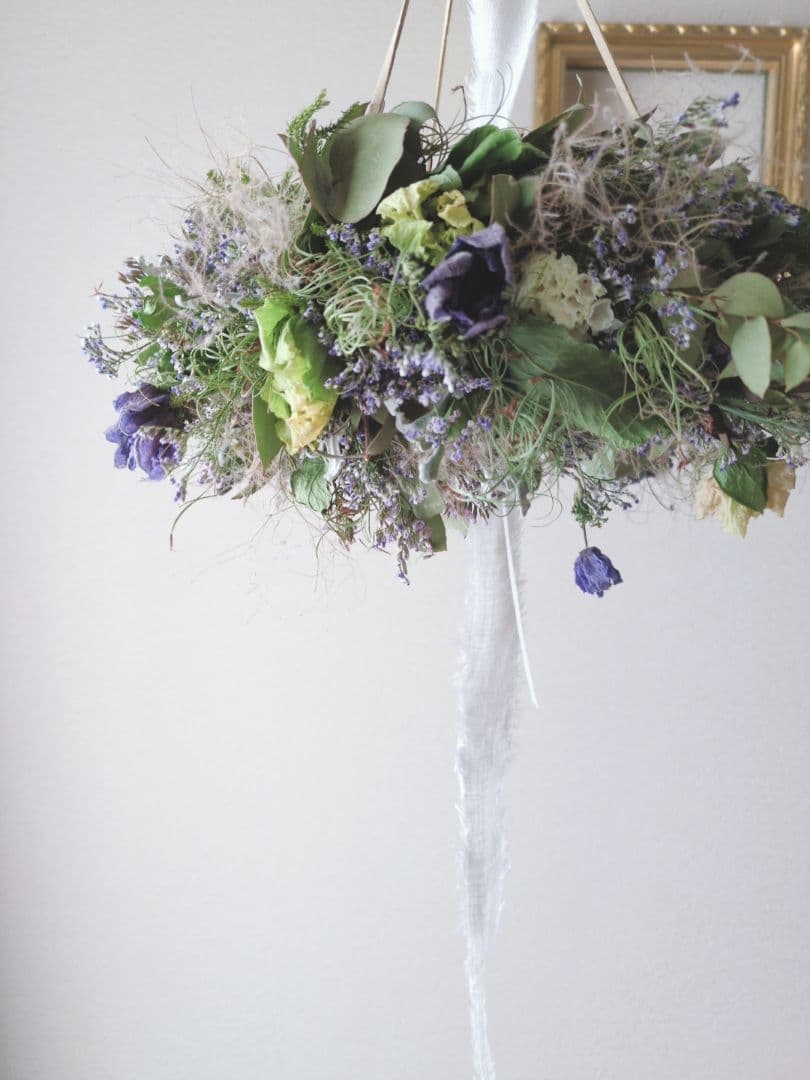ユーカリとアネモネのフライングリース　ドライフラワーリース 【25408】