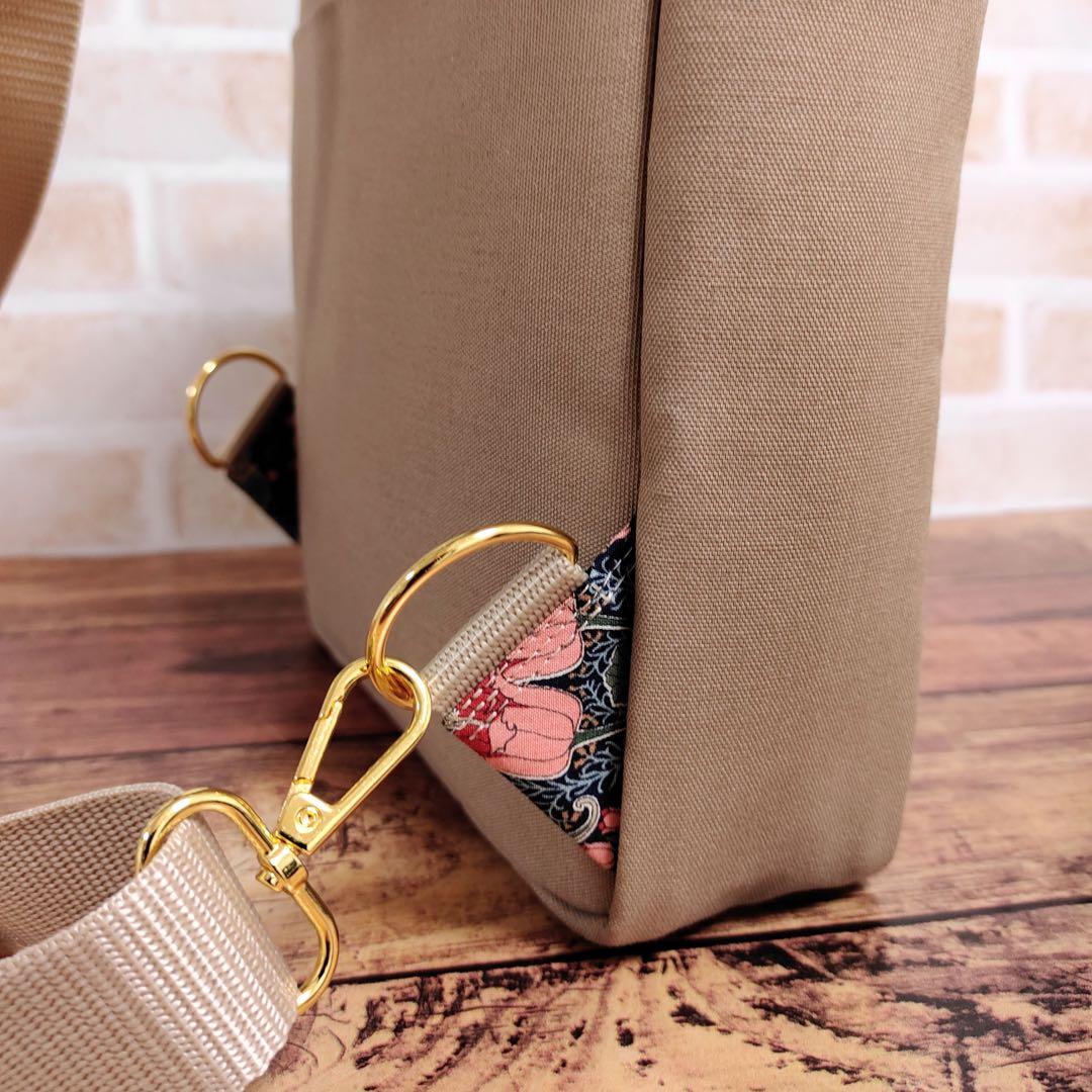 【仕様変更特価】エレガント ボディバッグ　花柄　ベージュ　上品　おしゃれ