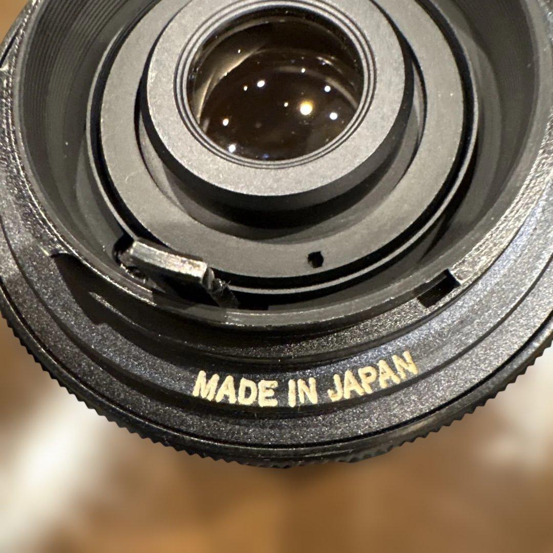 KOMURA 単焦点レンズとケース