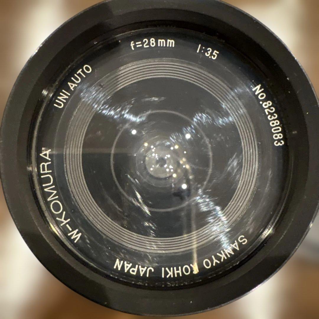 KOMURA 単焦点レンズとケース