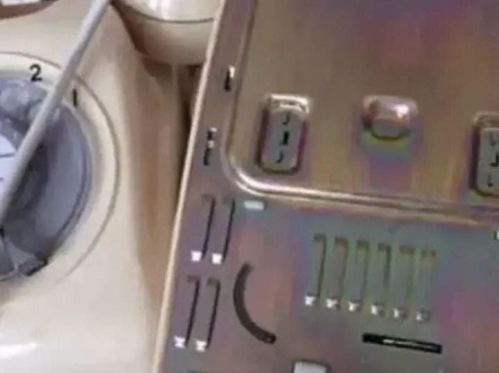 昭和レトロな黒電話（ベージュ）2台セットです。送料込みです！