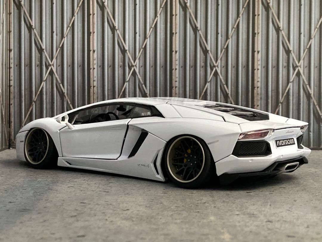 1/24 ランボルギーニ アヴァンタドールLP700-4（カスタム品）