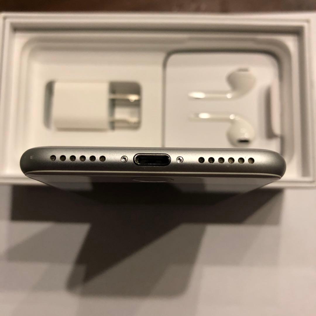 Apple iPhone 7 32GB シルバー 本体 バッテリー 85%