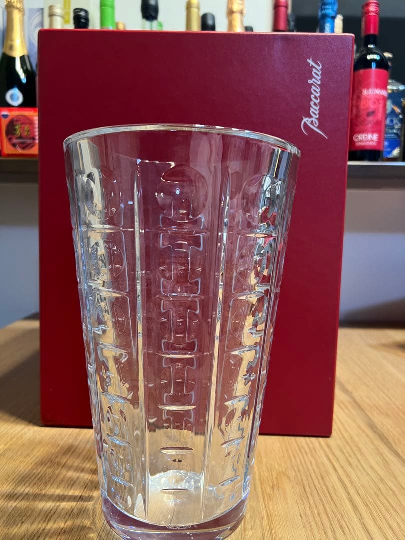 Baccarat クリスタル花瓶 エレガントデザイン