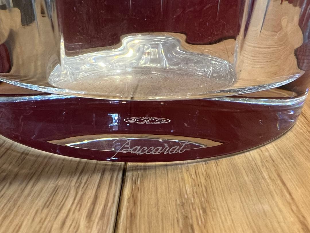 Baccarat クリスタル花瓶 エレガントデザイン