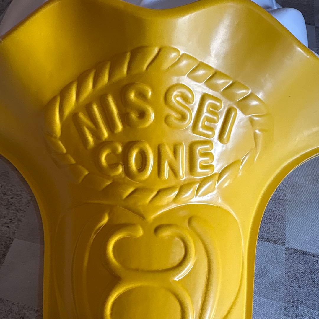 ソフトクリーム 立体看板　NISSEI CONE 3個セット　※バラ売り不可