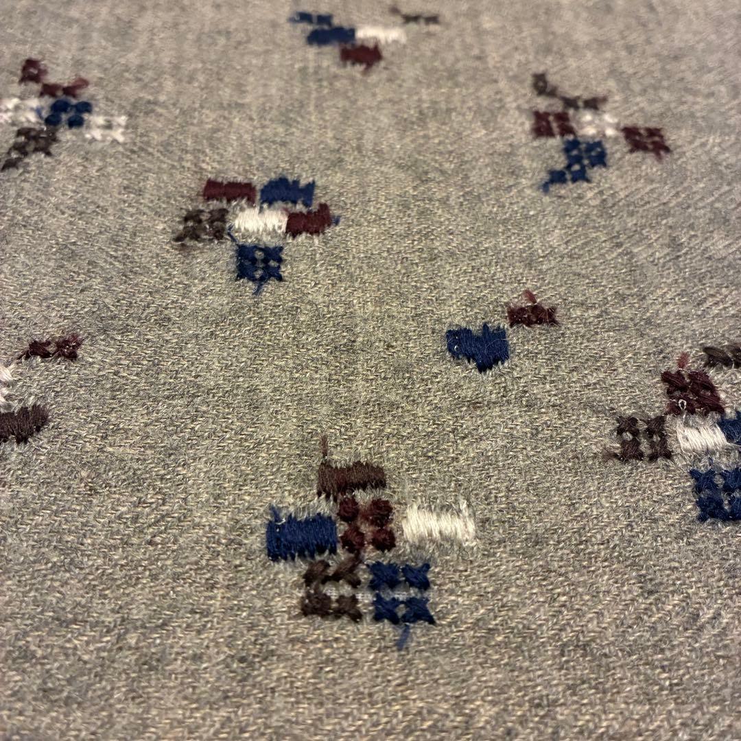 Kijinokanosei / embryo ライトグレー スツールクッション