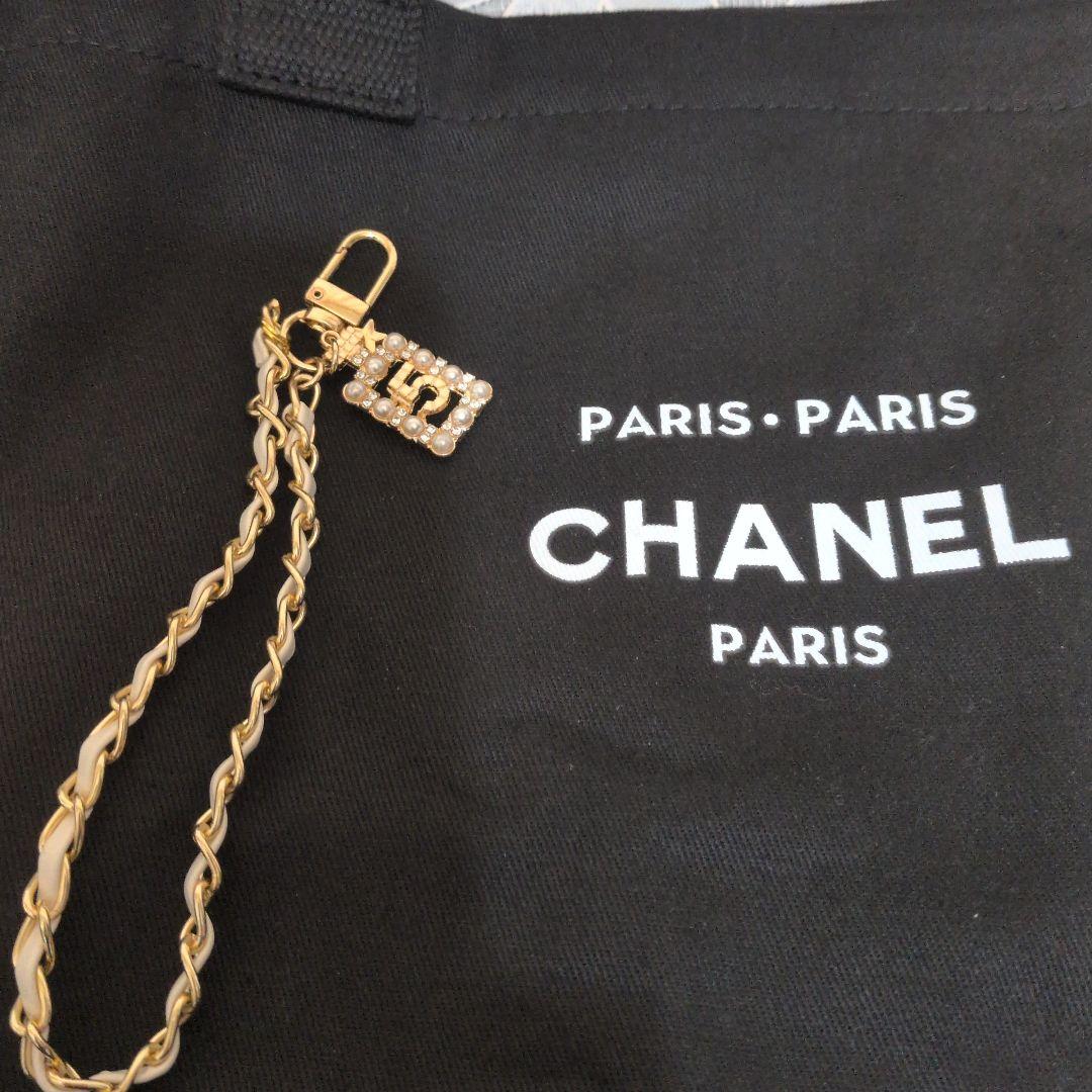 新品未使用　CHANEL ノベルティ　ロゴ入り　ショッパー　タグ付き