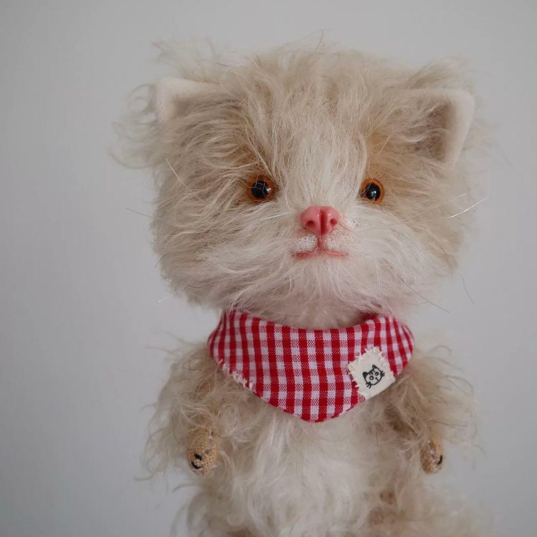 ふわふわふんわり猫さん アーティストベア 海外作家様 ハンドメイド ぬいぐるみ