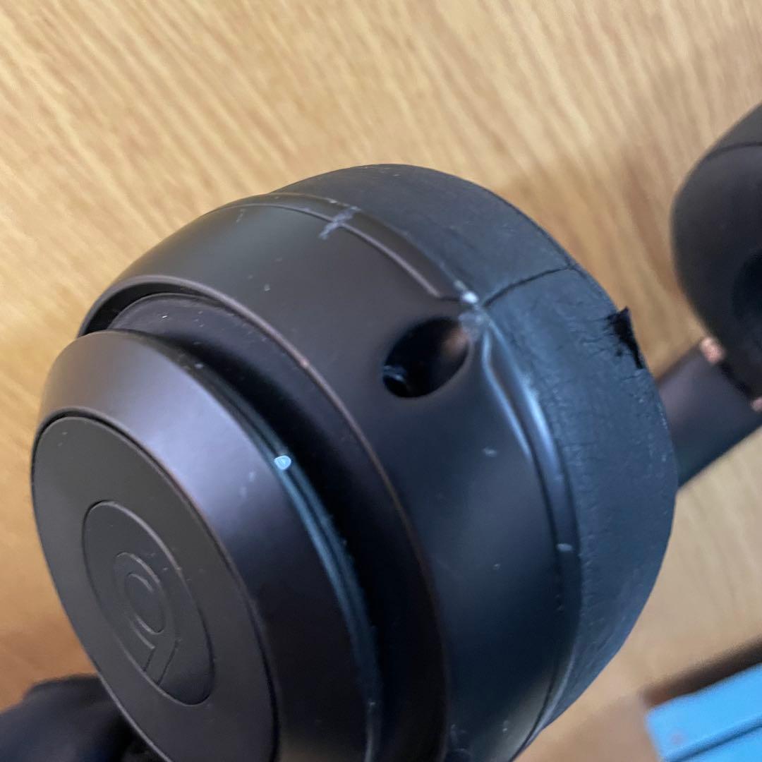 8562 BEATS SOLO3 ヘッドホン ビーツ　音楽