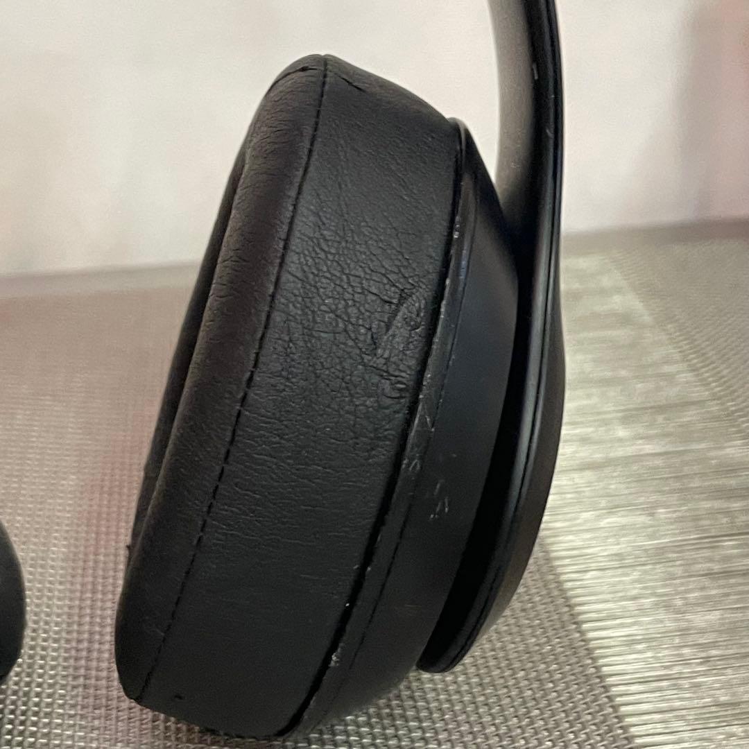 8562 BEATS SOLO3 ヘッドホン ビーツ　音楽