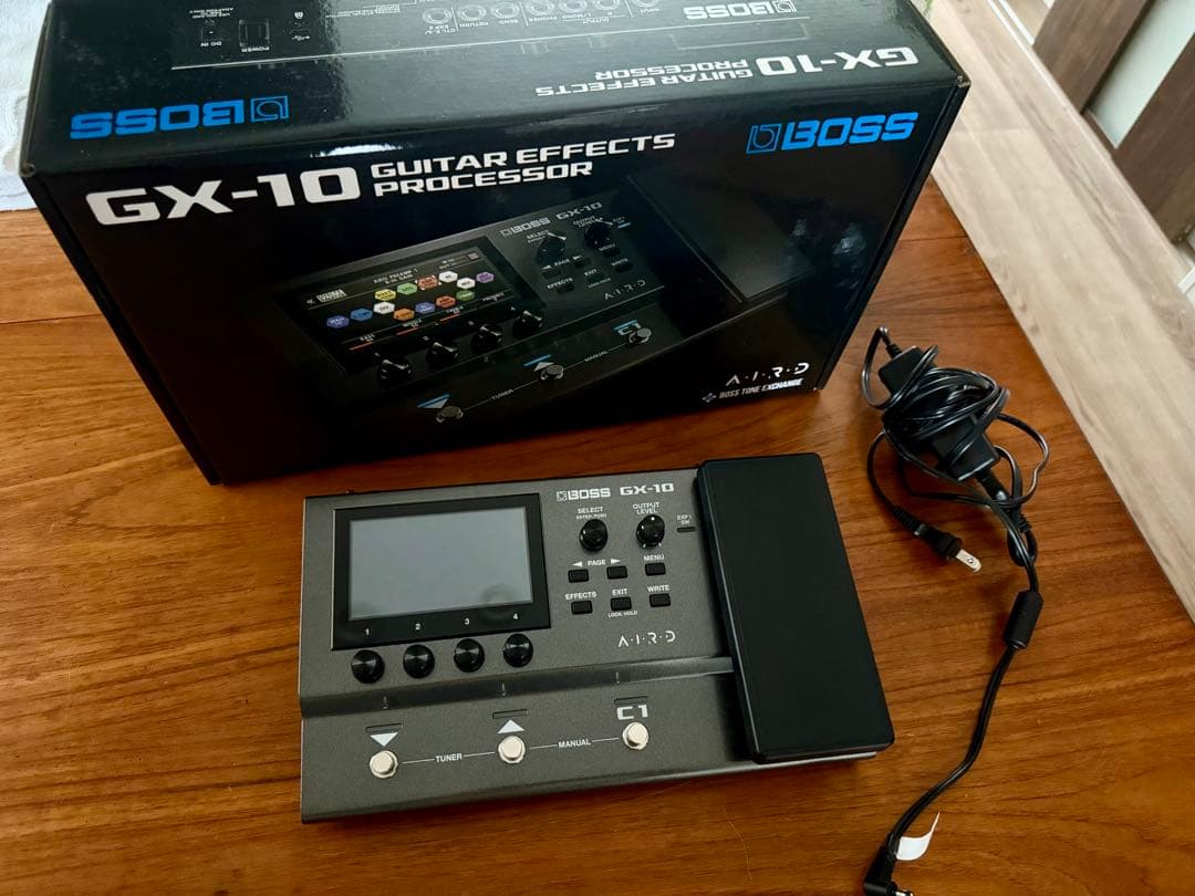 BOSS GX-10 マルチエフェクター ほぼ未使用 元箱・付属品完備